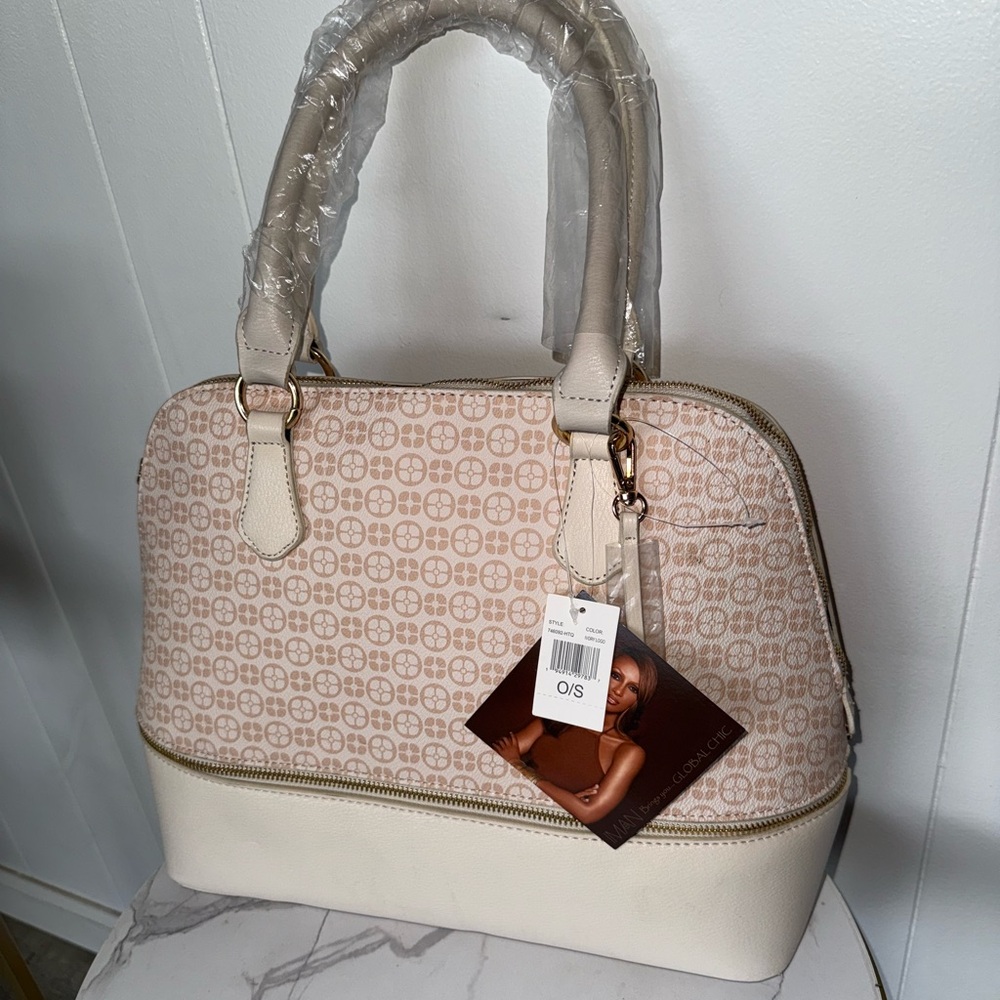 Elegant Beige and Cream weekend bag
